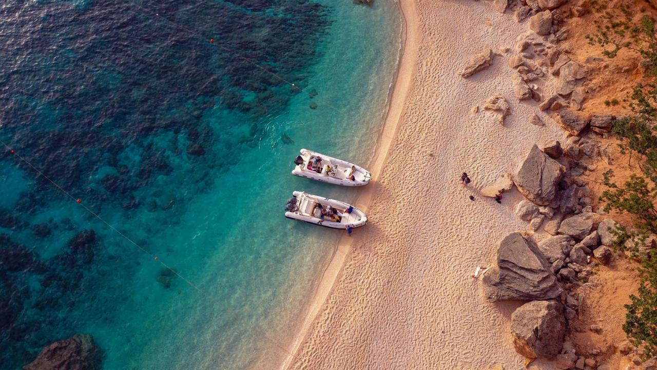 فندق برانكاماريا كالا غونوني المظهر الخارجي الصورة